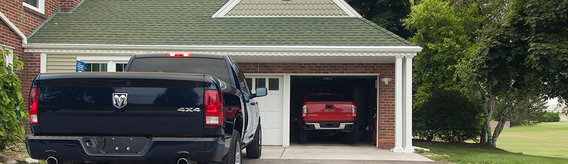 Garage & Parking